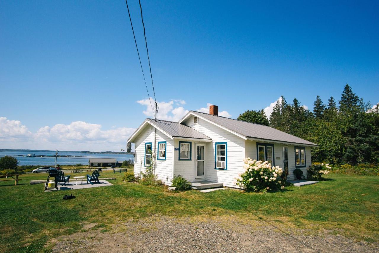 Welshpool Friars Bay Inn & Cottages מראה חיצוני תמונה