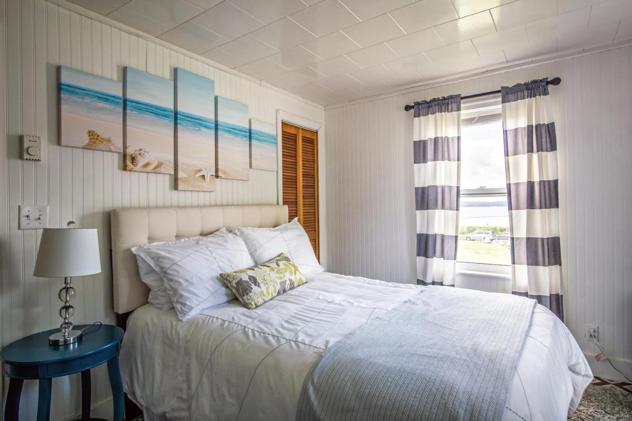 Welshpool Friars Bay Inn & Cottages מראה חיצוני תמונה