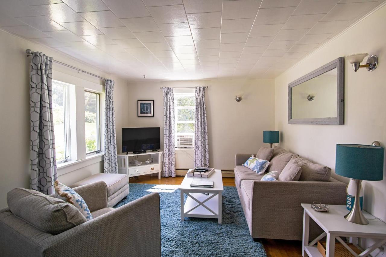 Welshpool Friars Bay Inn & Cottages מראה חיצוני תמונה