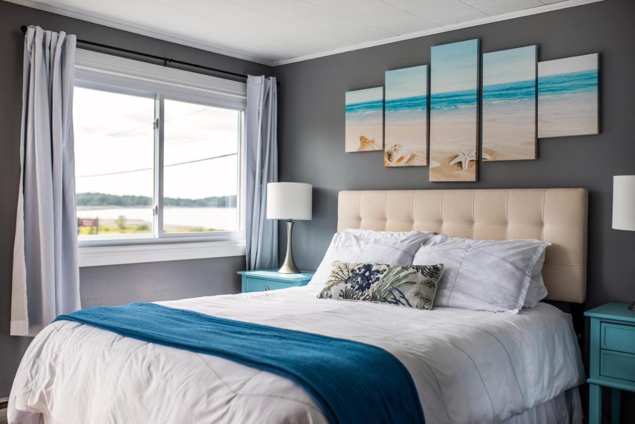 Welshpool Friars Bay Inn & Cottages מראה חיצוני תמונה