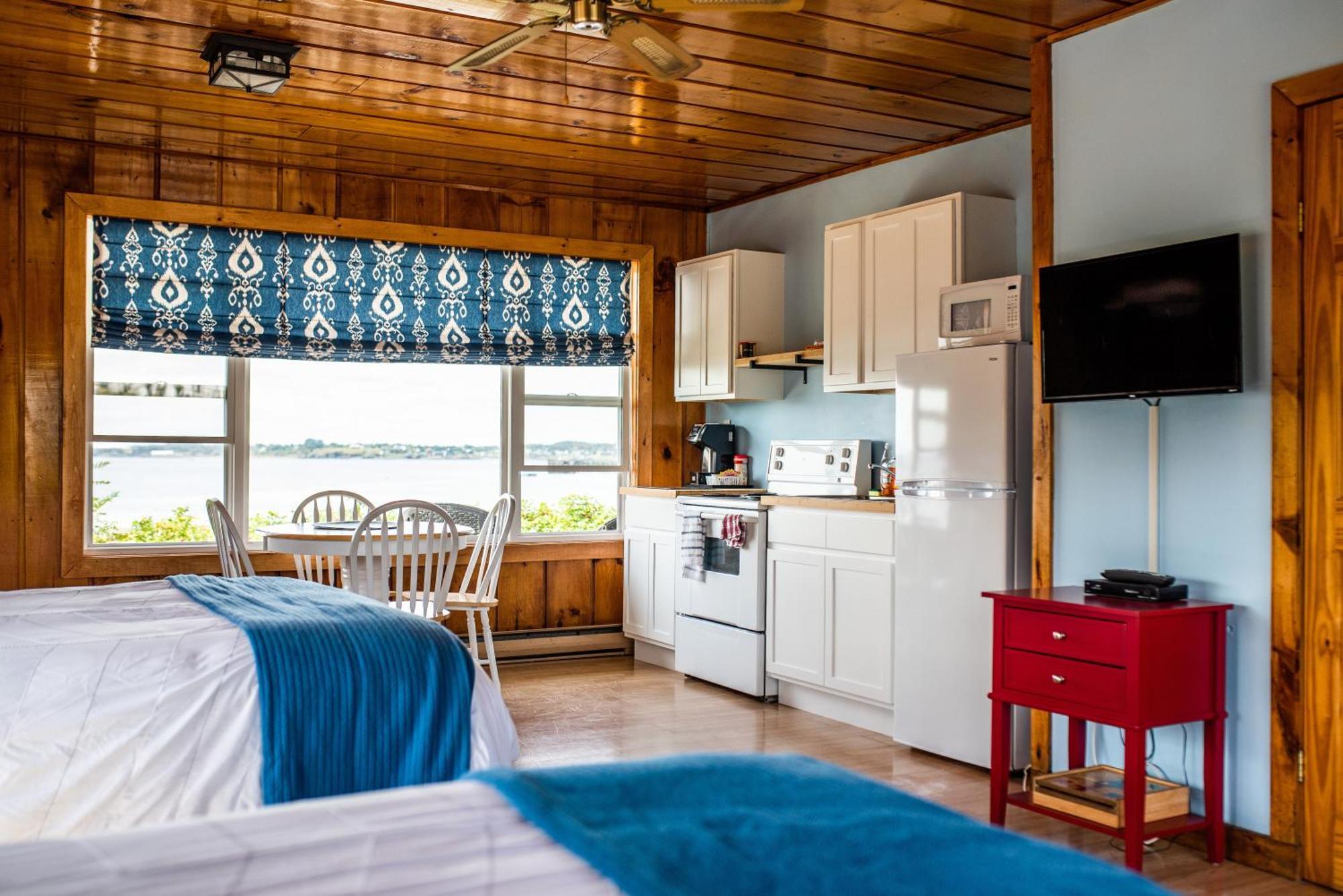 Welshpool Friars Bay Inn & Cottages חדר תמונה
