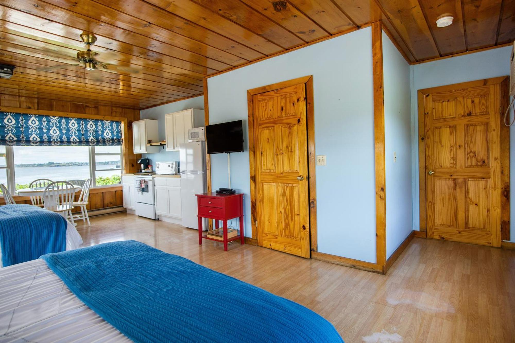 Welshpool Friars Bay Inn & Cottages חדר תמונה